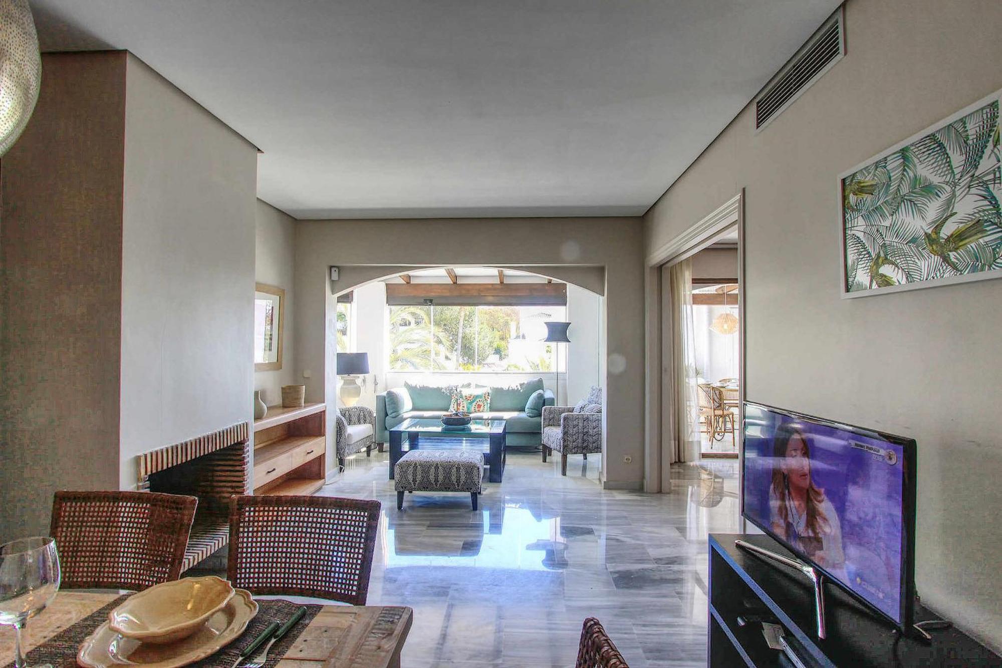 1081 Beachfront Penthouse Jacuzzi Roofterace Lounge Wifi