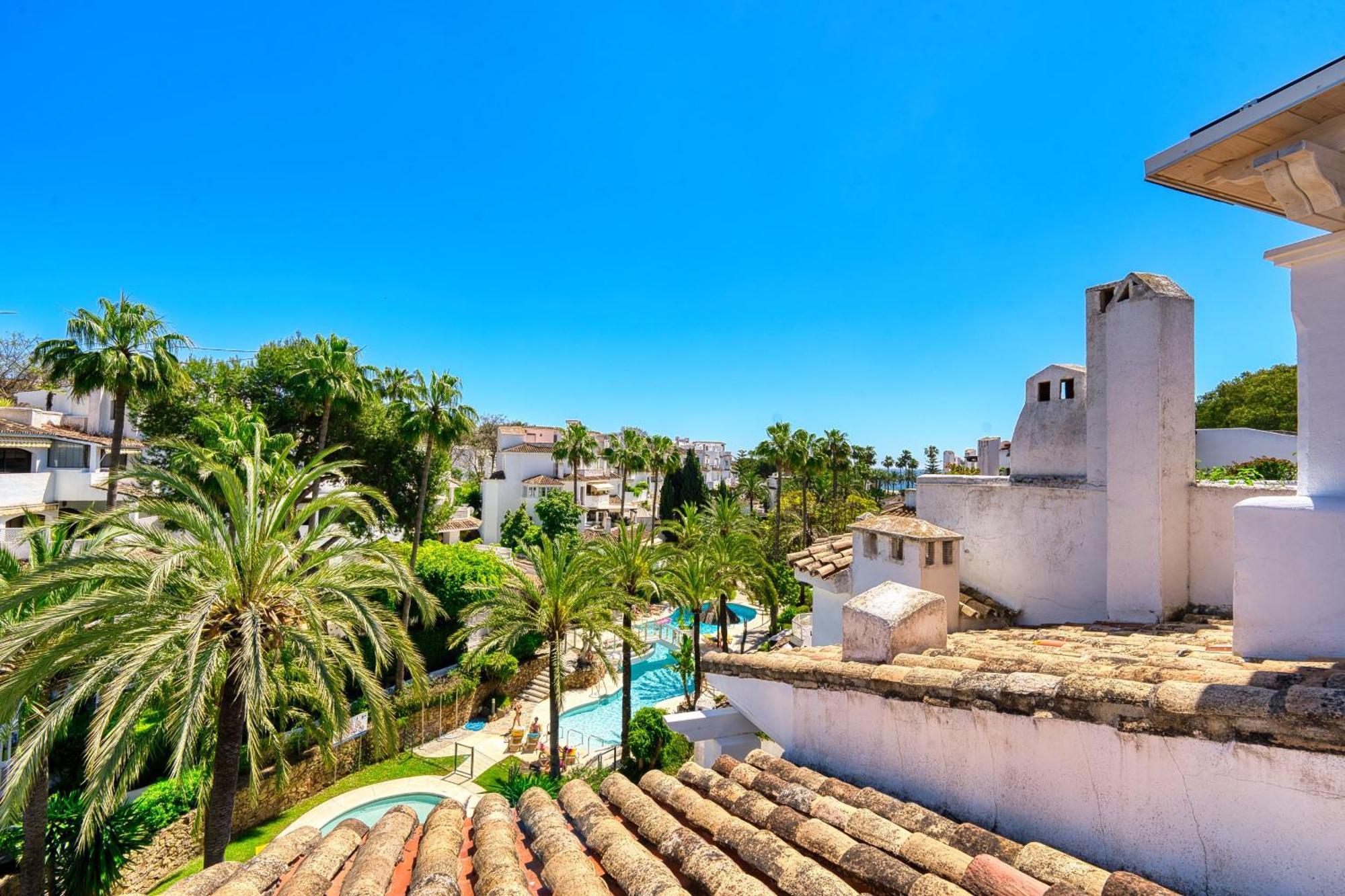 Apartment 1081 Beachfront Penthouse Jacuzzi Roofterace Lounge Wifi