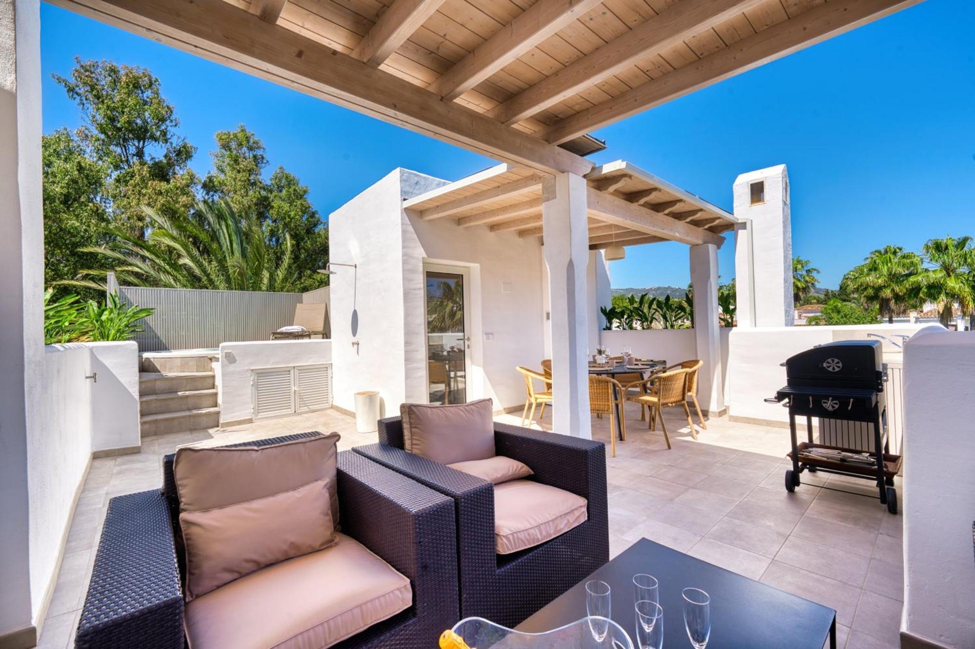 Apartment 1081 Beachfront Penthouse Jacuzzi Roofterace Lounge Wifi Marbella